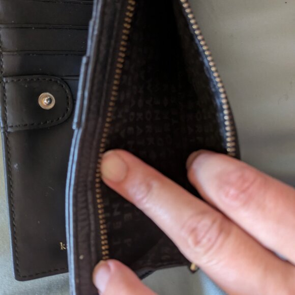 Kate Spade Black Leather Medium Bifold Wallet with ID Window & Zip Pocket - Picture 4 of 4